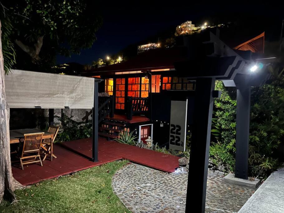 Mid-Century: Caribbean Style Apartment Contant  Bagian luar foto
