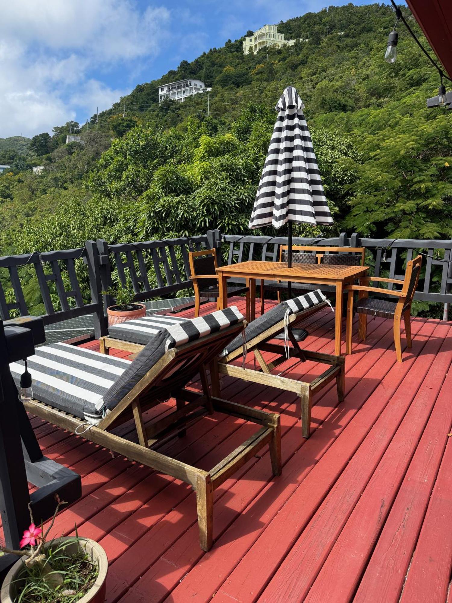 Mid-Century: Caribbean Style Apartment Contant  Bagian luar foto